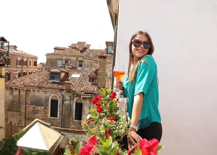 Elegant Top Floor Terrace Apartment 4 Min From St Mark S Square No Lift Venice Heaven Apartments Collection Appartement Venise