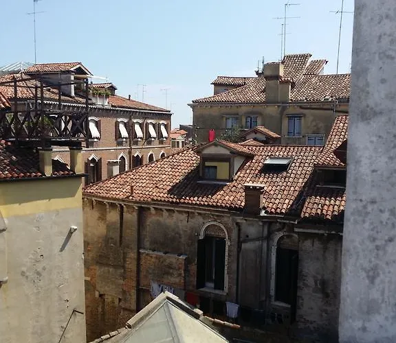 Elegant Top Floor Terrace Apartment 4 Min From St Mark S Square No Lift Venice Heaven Apartments Collection Venise