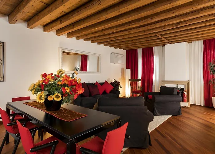 Lägenhet Elegant Top Floor Terrace Apartment 4 Min From St Mark S Square No Lift Venice Heaven Apartments Collection Venedig